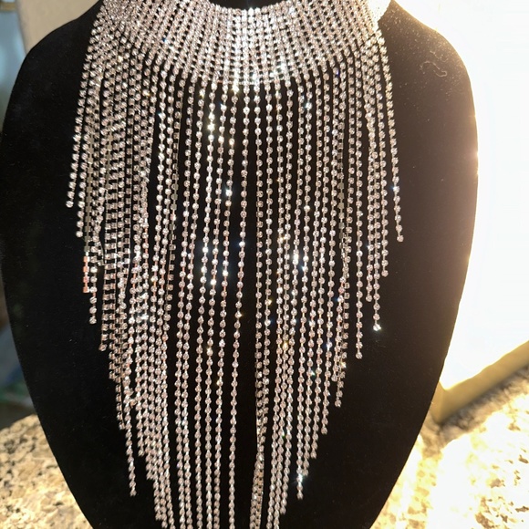 Style 60s Era Clear Rhinestone Drippy Bib Waterfall Necklace Silver 14" - Picture 5 of 7